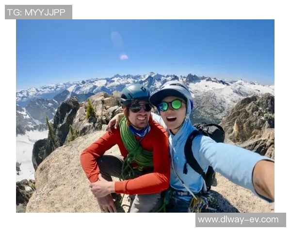 北京攀岩队的战术分析与训练方法探讨攀岩热点解读